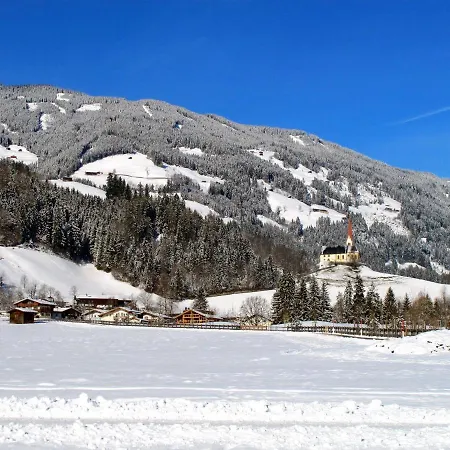 Unterfloeber-3 By Interhome Apartment