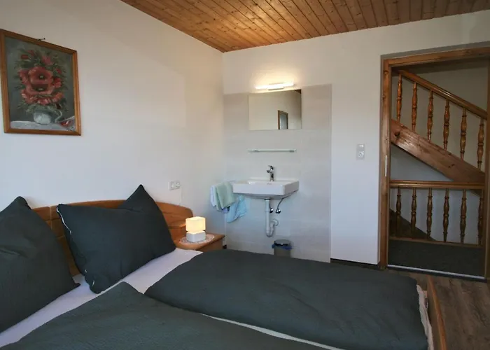 Apartamento Unterfloeber-3 By Interhome