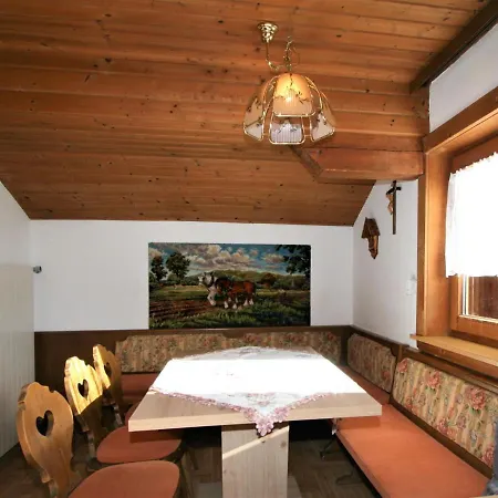 Unterfloeber-3 By Interhome